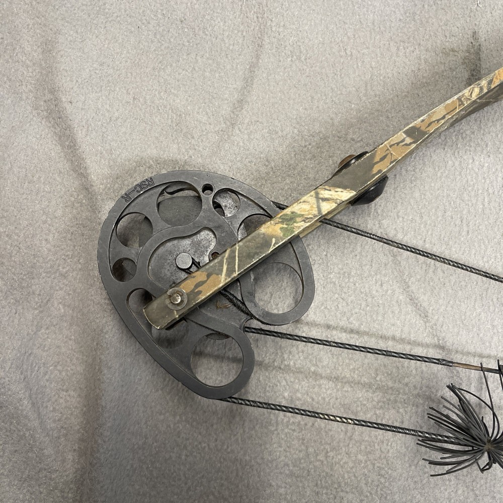 Reflex Hunting Compound Bow Bighorn Hunter right hand