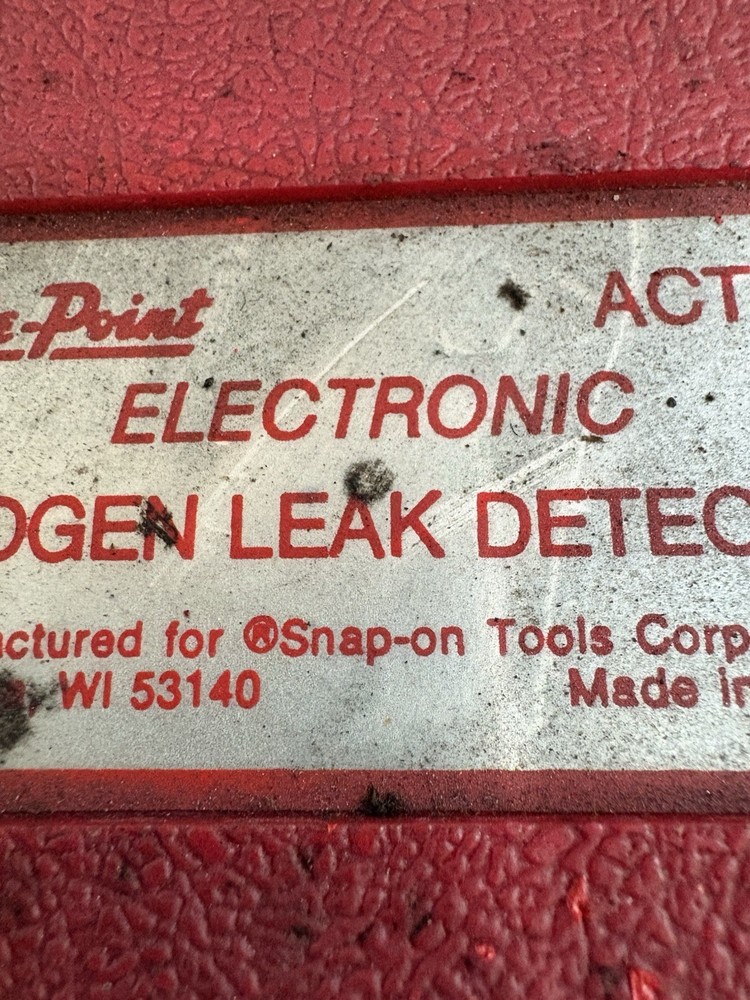 Blue Point ACT200 electronic halogen leak detector