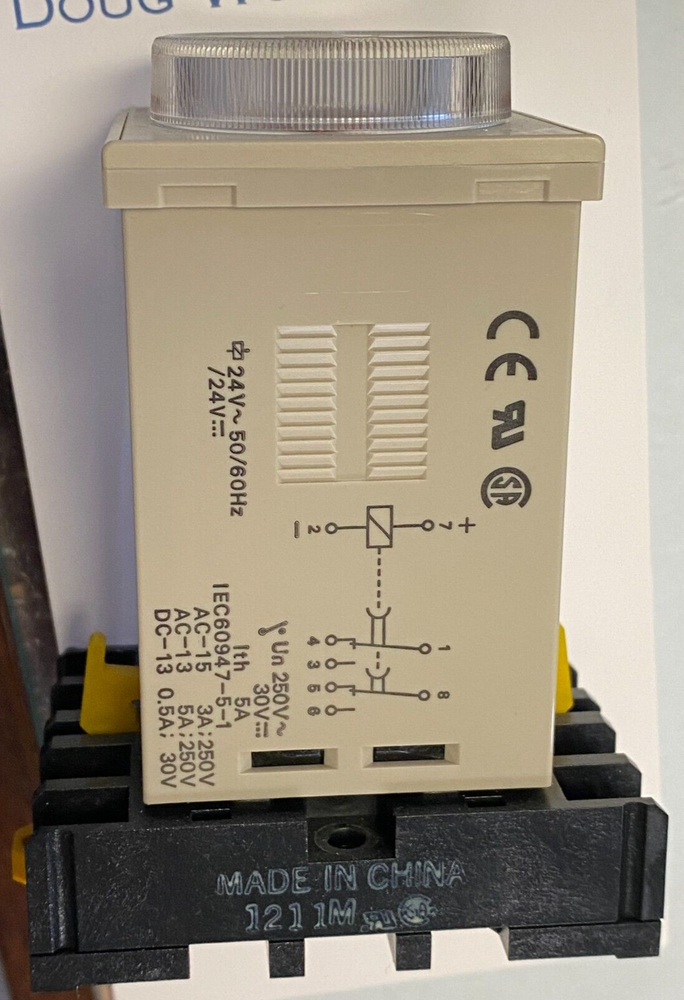 OMRON H3CR-H8L TIME RELAY W/ LOCKING BASE