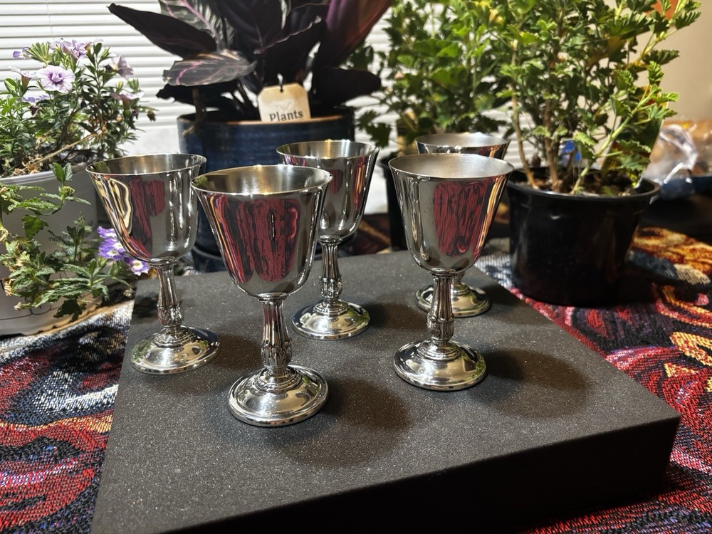 Silver Plate Acanthus Leaf Stem Wine Goblet Pilgrim Suffolk