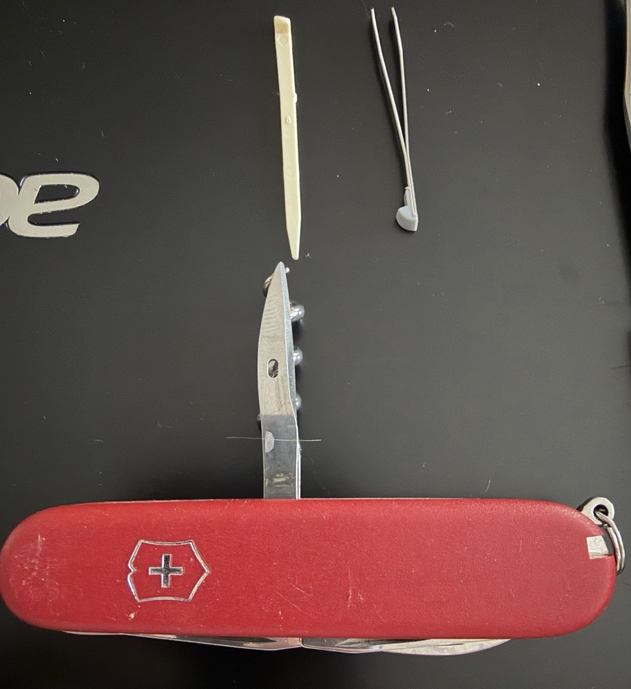 Two Old Pocket Knives. Single One Is A Fixed Blade. 2nd Is Utility Knife. Sharp