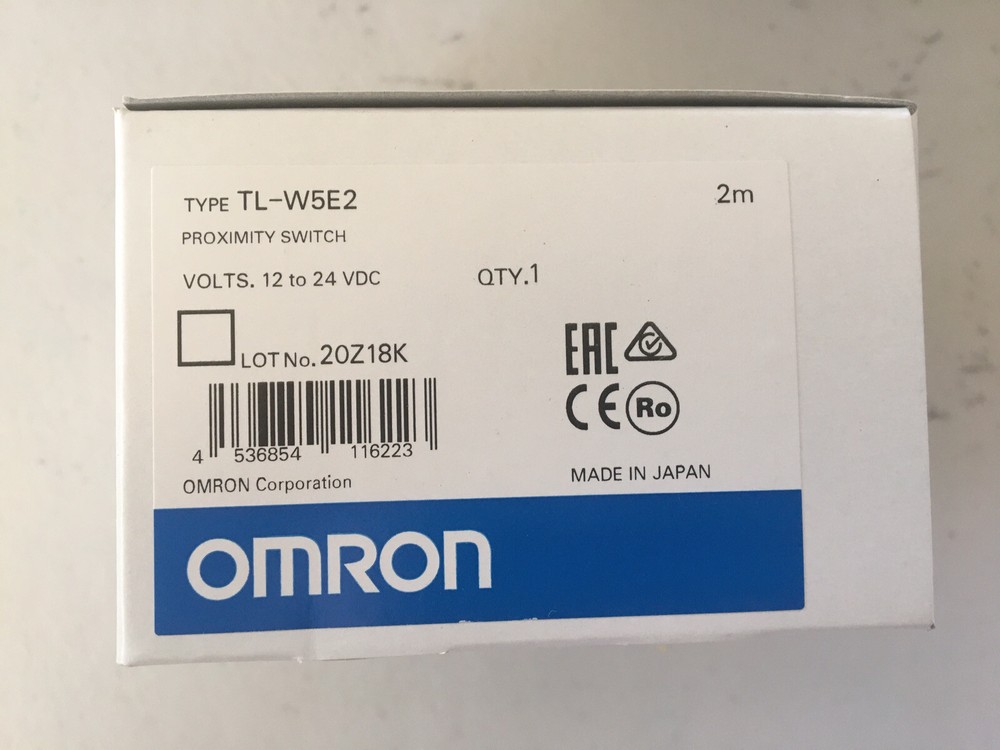 OMRON TLW5E2 proximity switch, 5mm inductive sensor