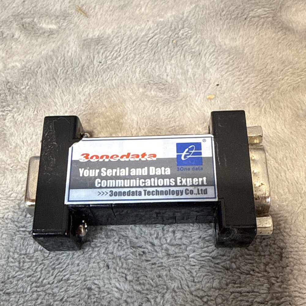 AA4: Data Communications / 3OneData 232I/9 RS-232 Isolation protector
