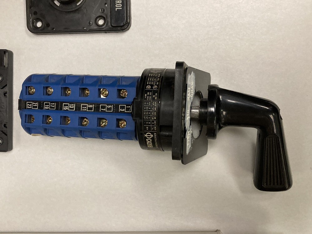 Kraus & Naimer,CA20B,Rotary Switch