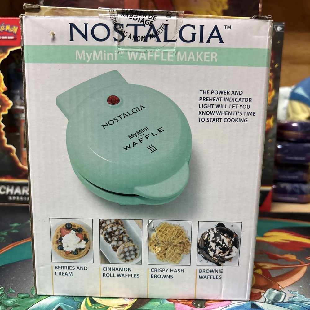 Nostalgia "MyMini" Waffle Maker. Green