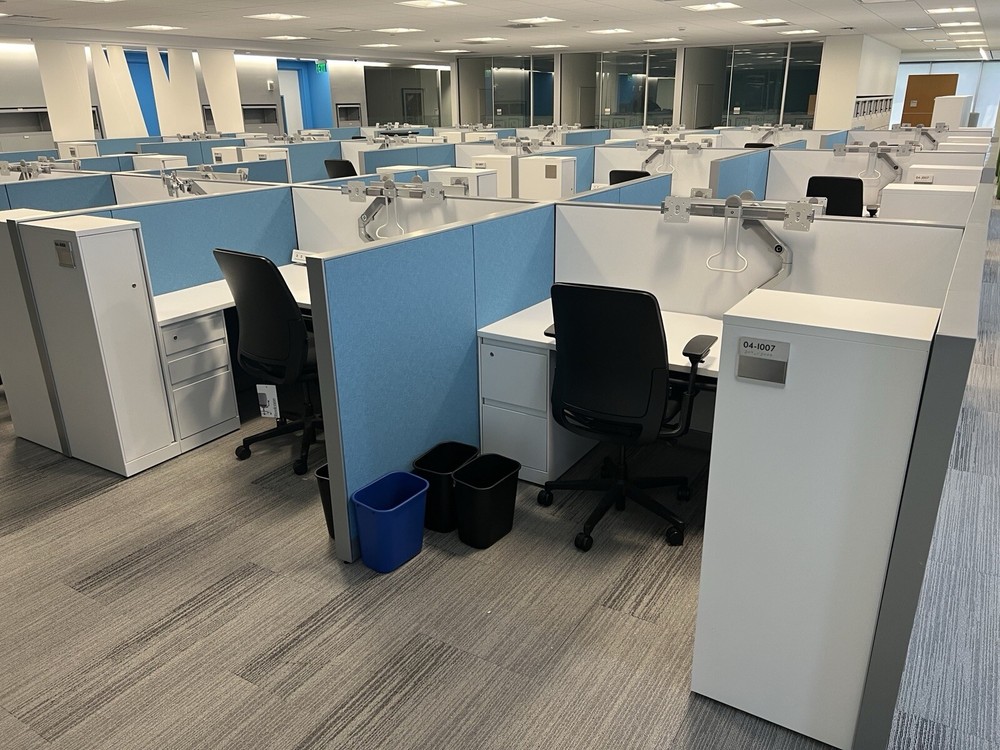Steelcase Answer 6 x 6 cubicles