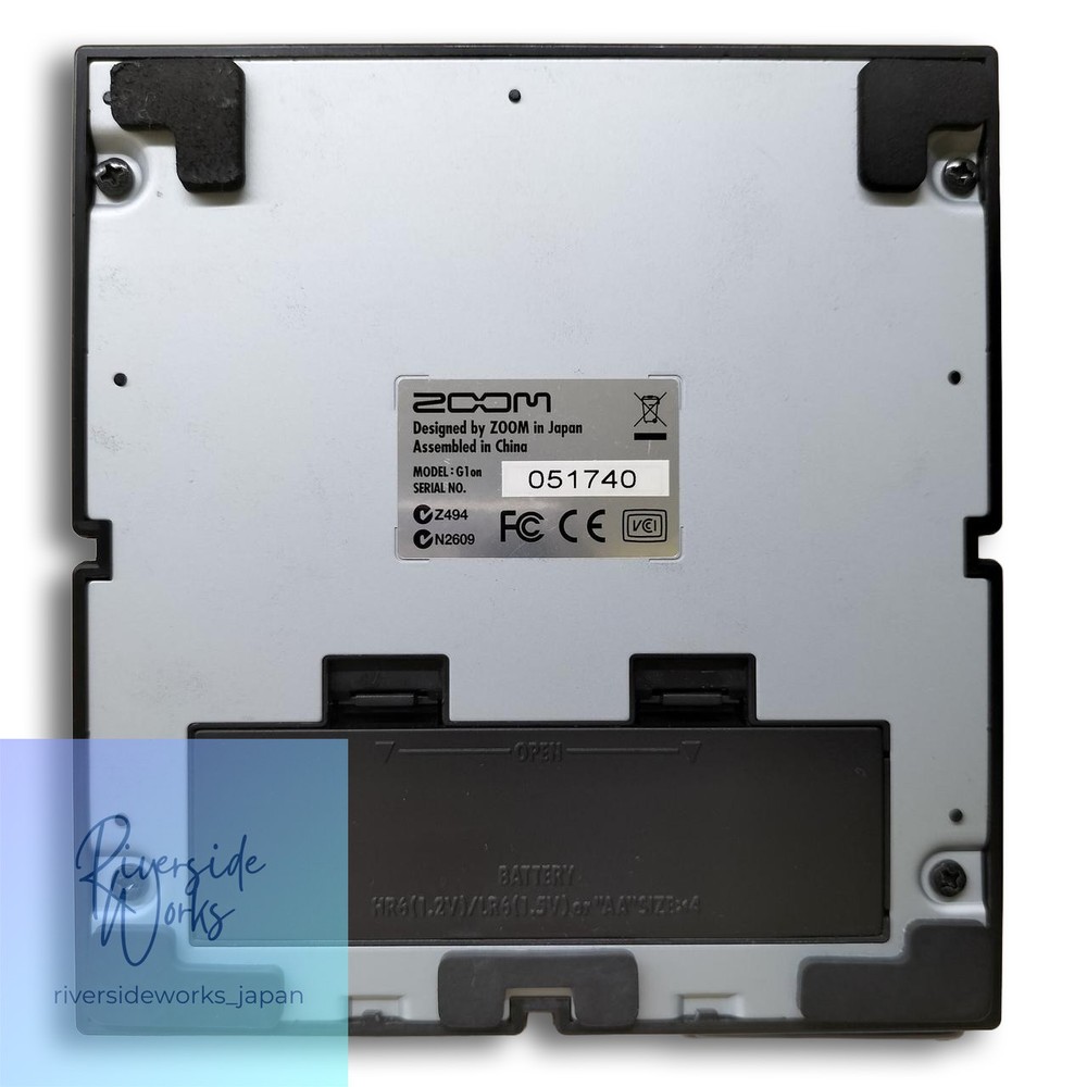 ZOOM G1on Multi-Effects Processor - Compact Guitar Effects JP