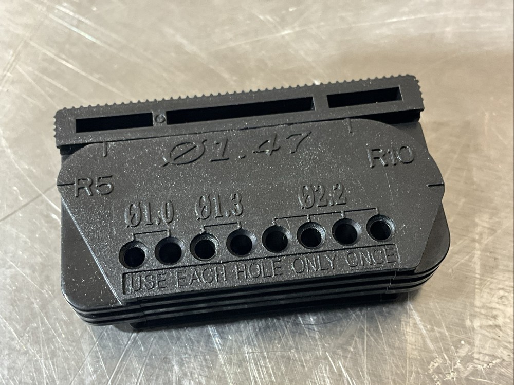 Banner PFC-3 Sensor Fiber Optic Nos Surplus