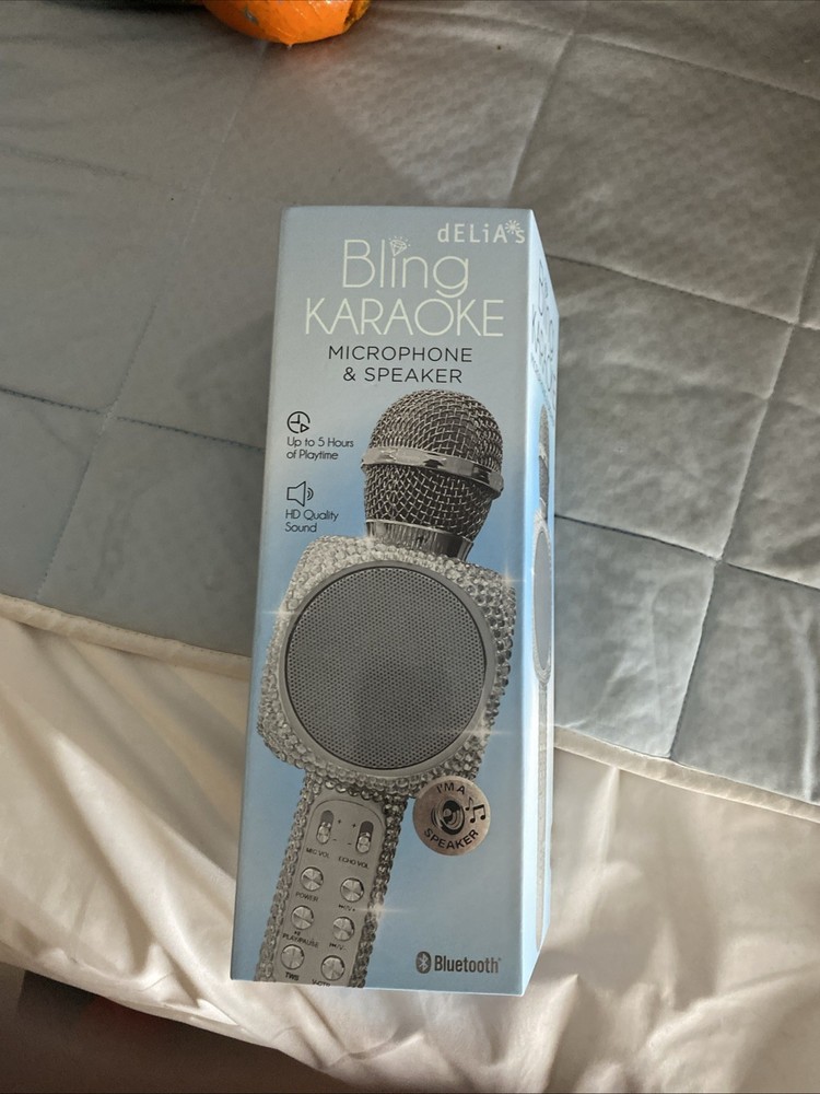 Blink Karaoke Microphone Speaker Silver Sparkly Shiny