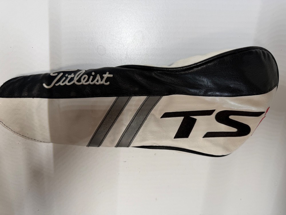 - Titleist TSI Driver Headcover