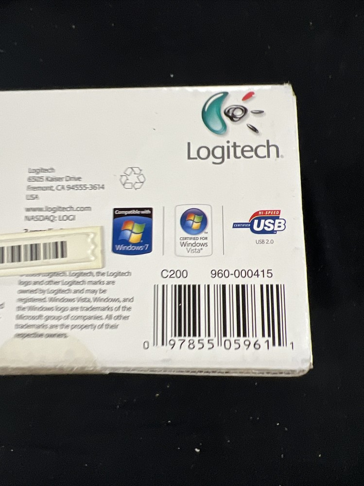 Logitech Mountable Laptop Webcam C200 Small Desktop Easy Setup Chat Connect