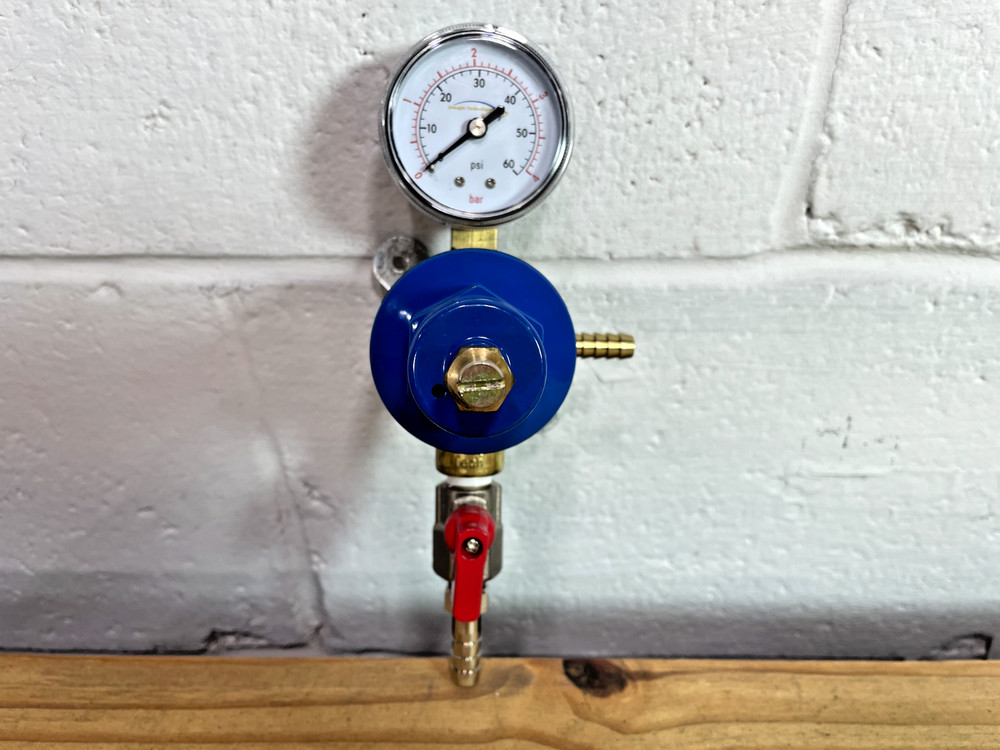 DTR1101 In-Line CO2 Secondary Regulator