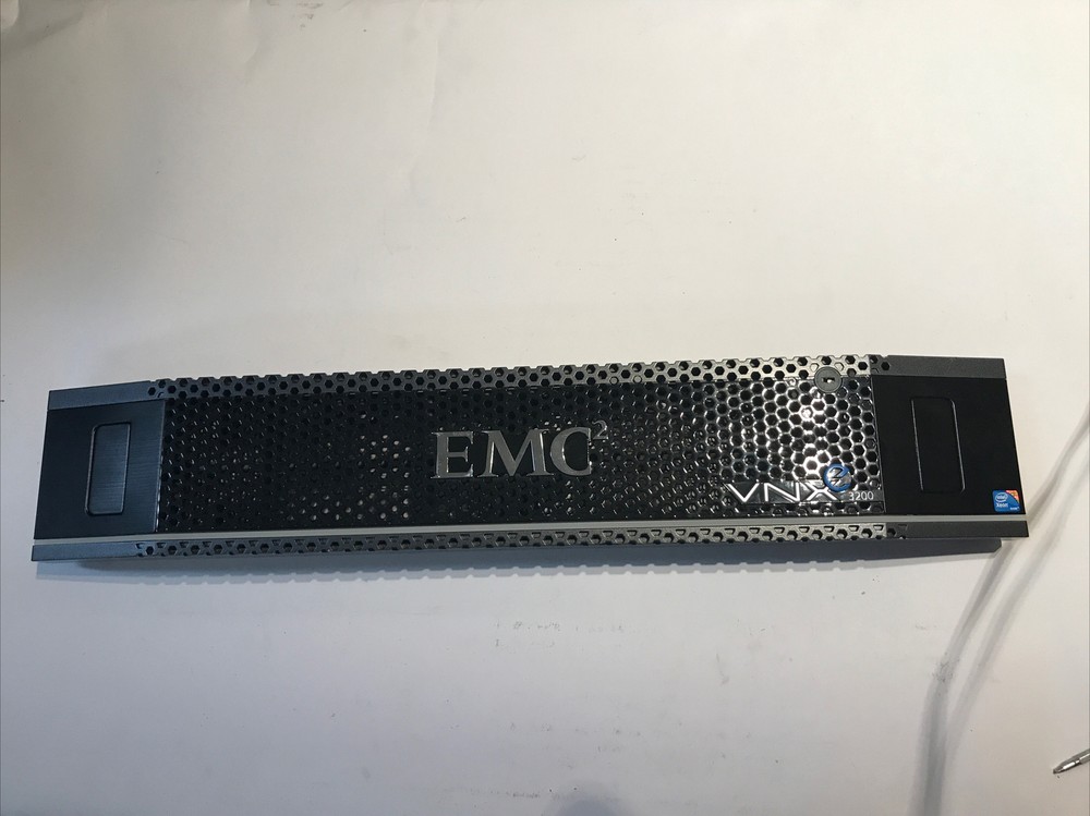 Front cover for EMC 2 VNXe 3200 SAS 3.5 inch Hard drive  Array