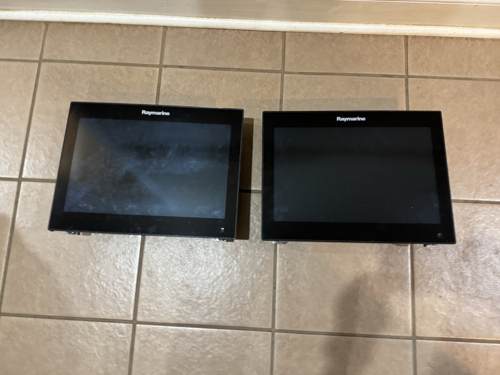 Raymarine GS 165 MFD Chartplotter
