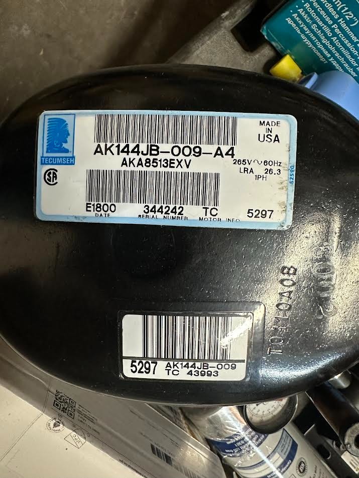 Tecumesh R-22 Compressor:  AK144JB-009-A4