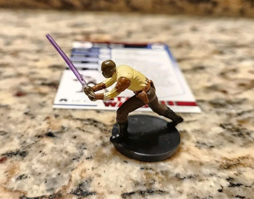 WOTC Star Wars Miniatures - Master Windu #8 R w/ Card