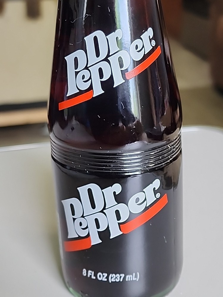 Dr. Pepper 8 oz. no refill acl bottle Unopened Full