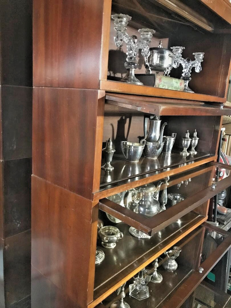 .ANTIQUE GLOBE WERNICKE 5 STACK SECTIONAL MAHOGANY BARRISTER BOOKCASE.