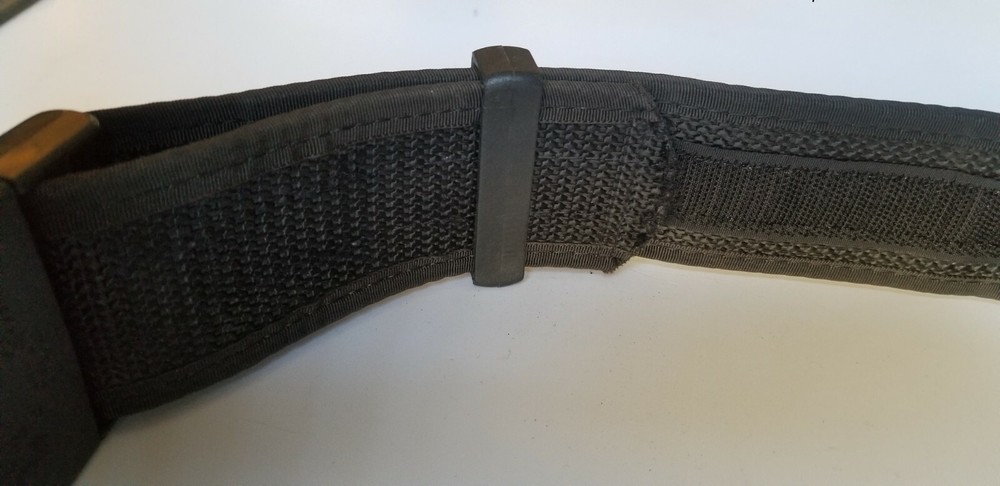 Uncle Mikes Sidekick Medium Nylon Duty Belt Hook Lined Interior 30-36