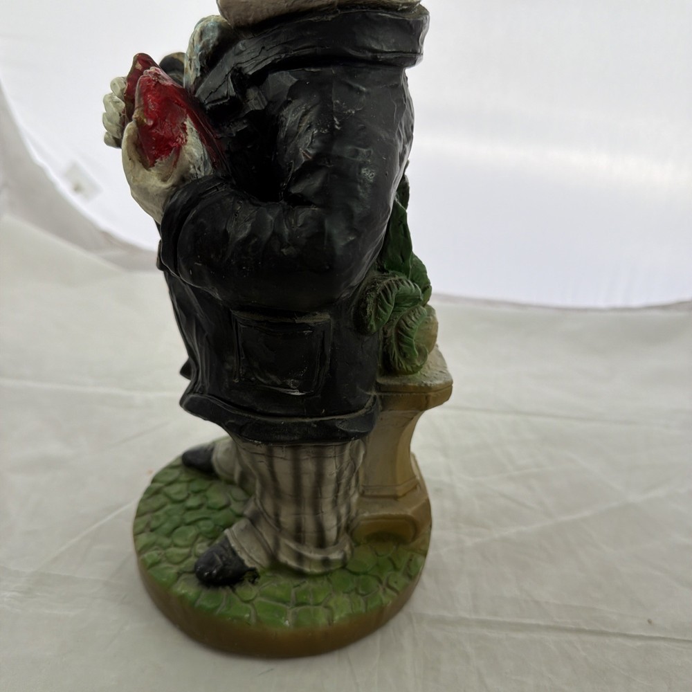 Vintage 1971 Universal Statuary WC Fields 16” Statue
