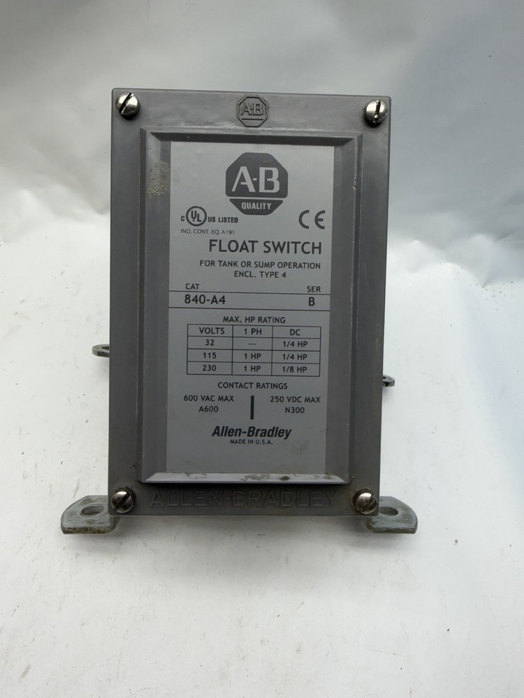 840-A4  ALLEN BRADLEY FLOAT SWITCH GREAT SHAPE W/ CONDUIT HUB