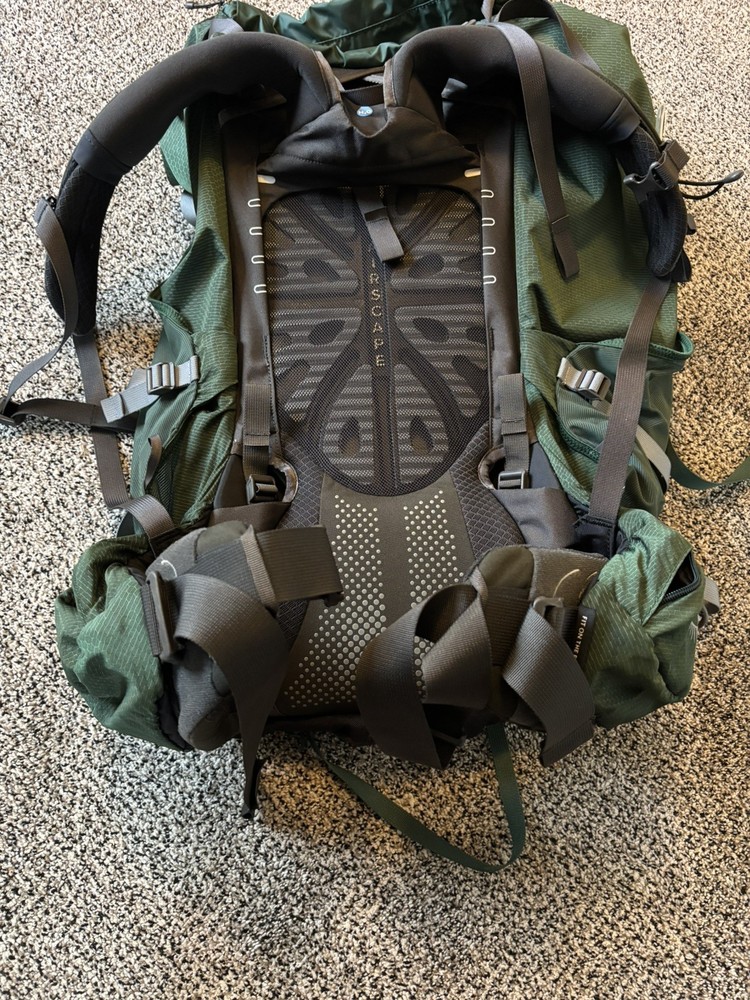 Used Osprey Aether Plus 85 Small/Medium Mountaineering Backpack Green