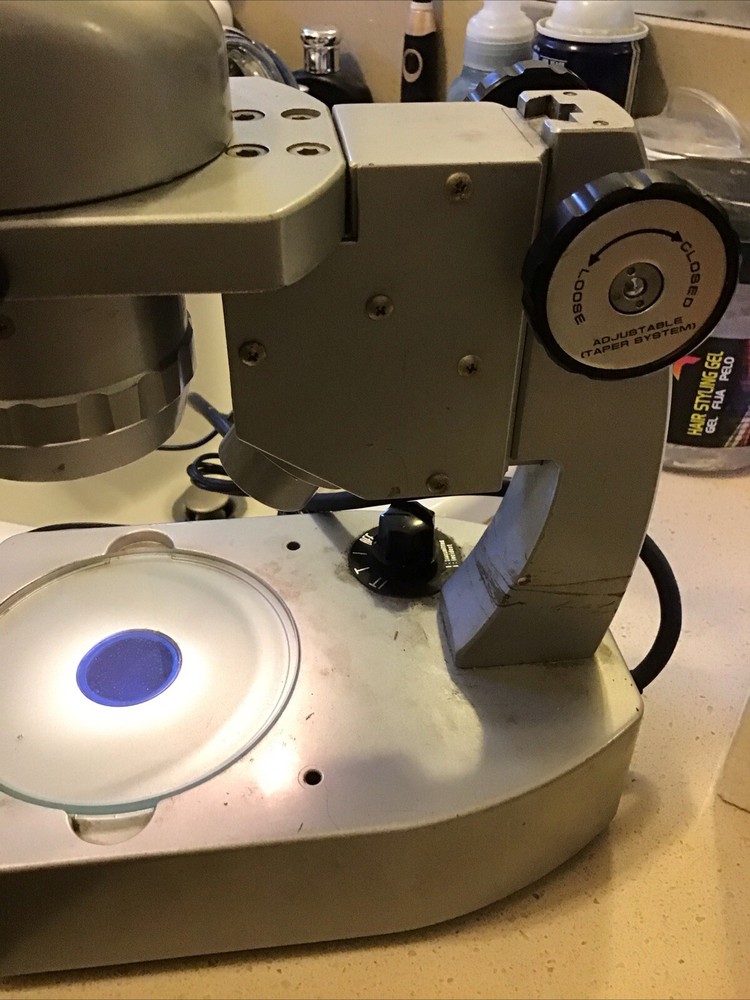 Seiwa Optical Stereoscopic Microscope