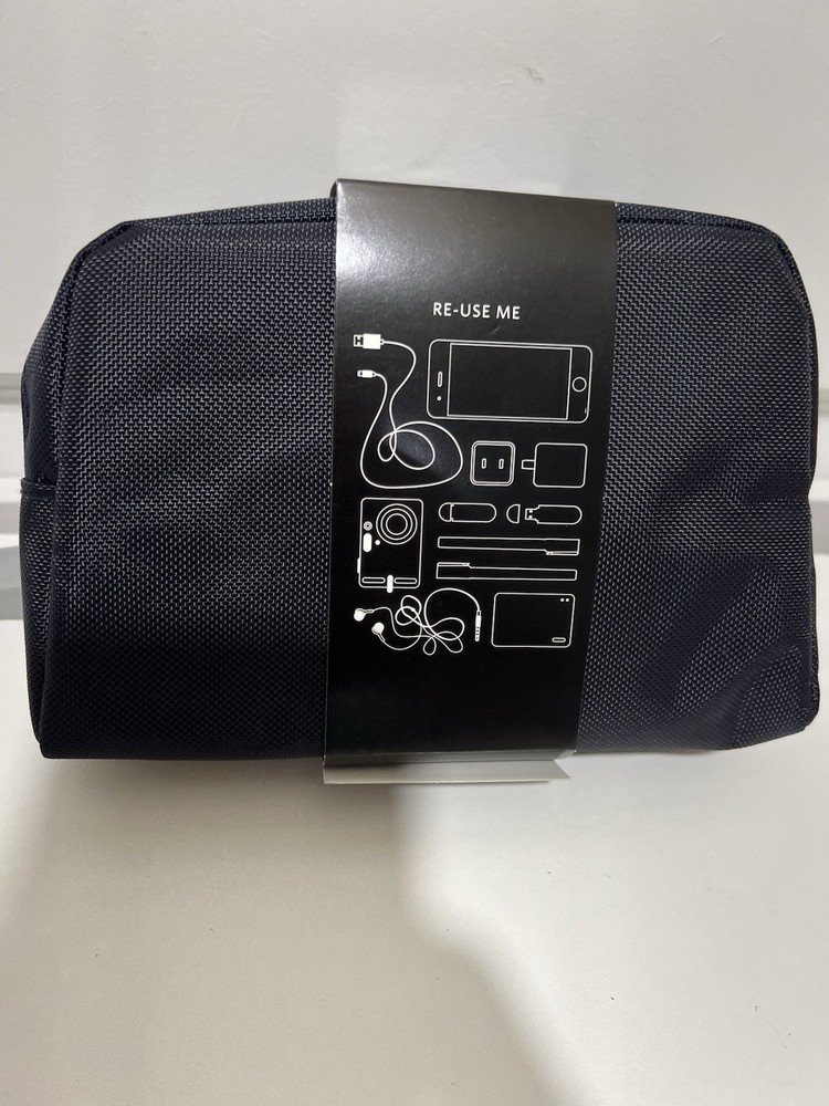 TUMI Delta First Class Amenity Kit Black Soft Case NEW