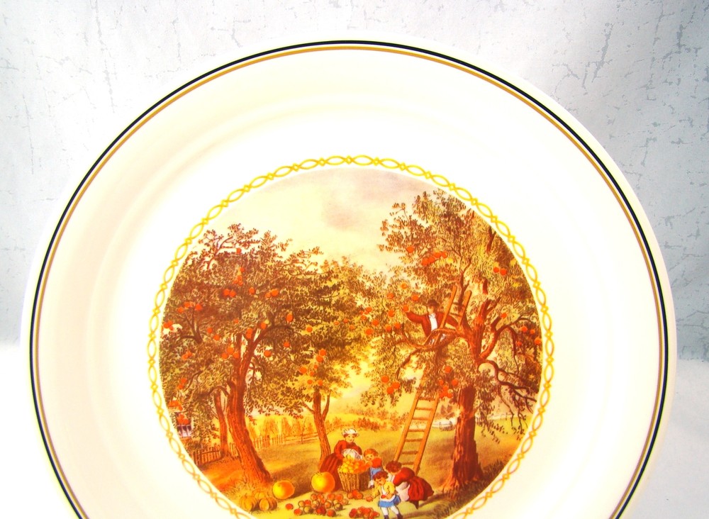 Corning Corner Stone CURRIER & IVES Dinner Plate "Apple Picking" EXCELLENT