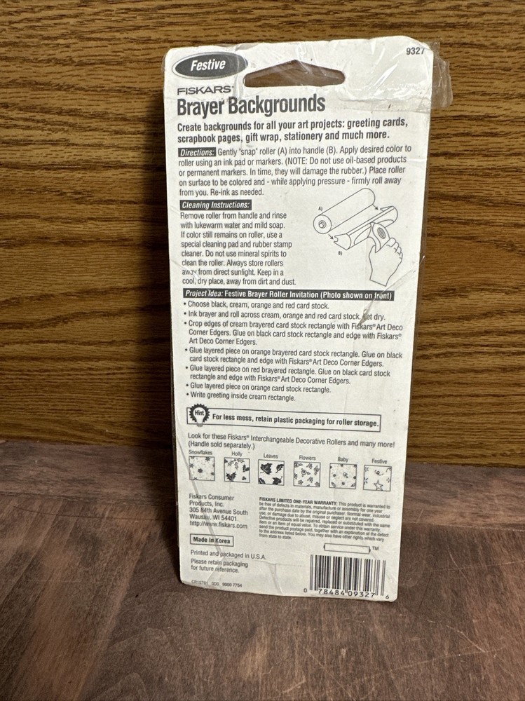 Fiskars Brayer Backgrounds Speckle 6" Wide Pattern -9327