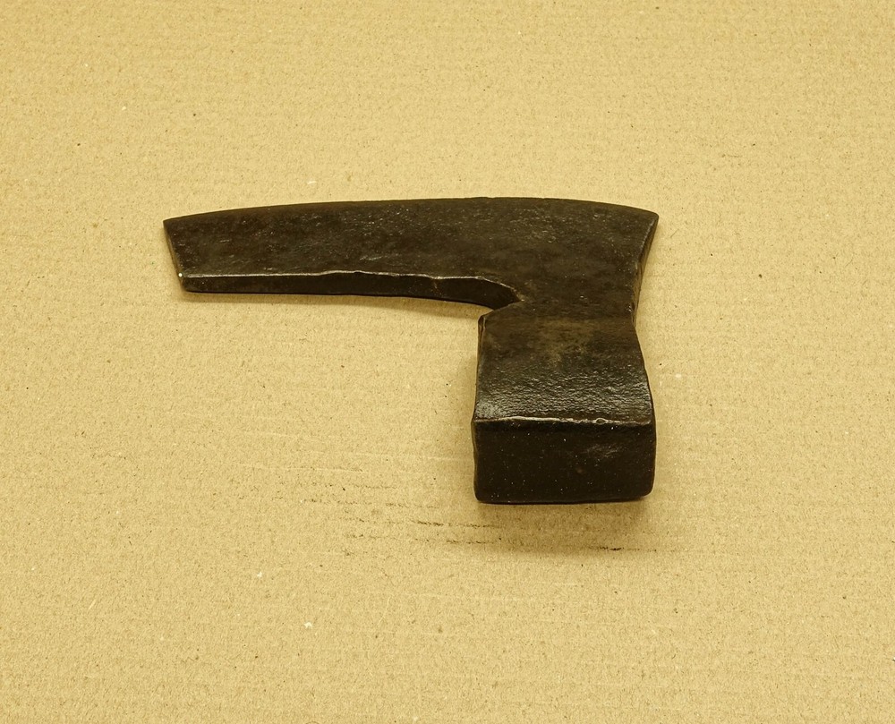 3,67 LBS RARE GERMAN QUALITY FORGED AXE HEAD HATCHET