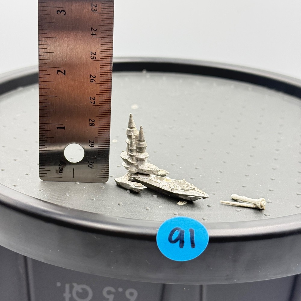 Games Workshop Man o' War High Elves Dragonship Base