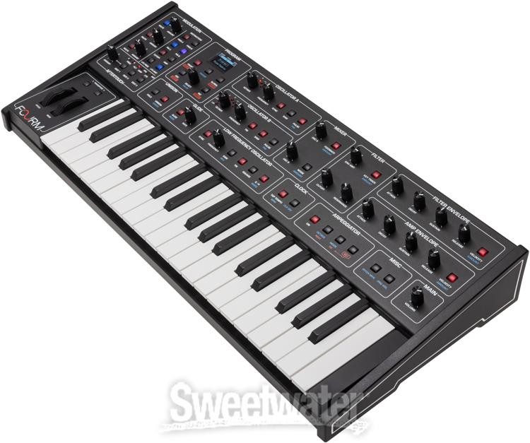 Sequential Fourm Compact Polyphonic Analog Synthesizer