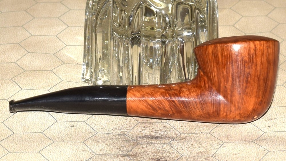 Unknown Named 1/4 inch Filter Tobacco Pipe #E203