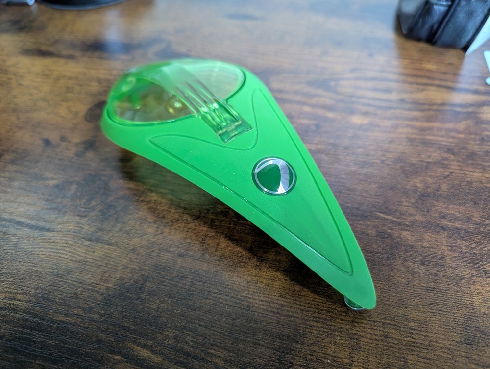Dye Rotor Green Accent Top