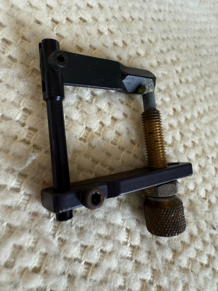 Pressure Plunger Slab Flipper Archery Rest