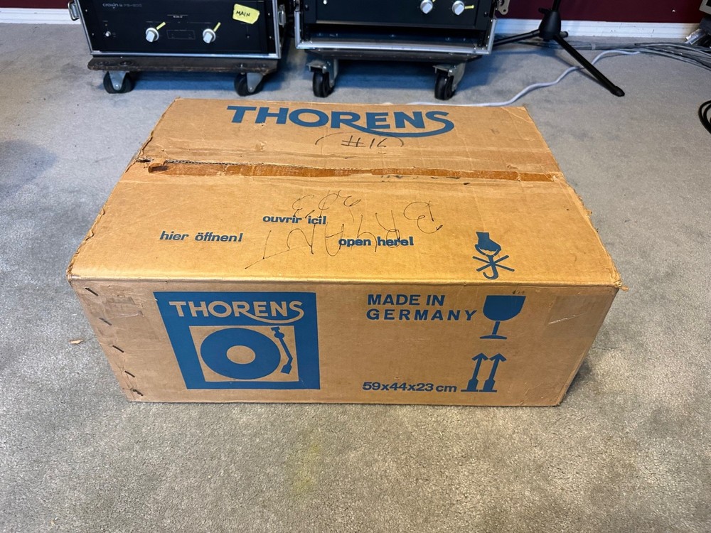 Thorens TD 125 Turntable, Original box, Nice!! Updated Ad