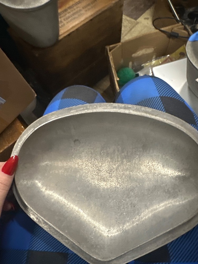 3 Silver seal heart shape? cookware pots With Handle