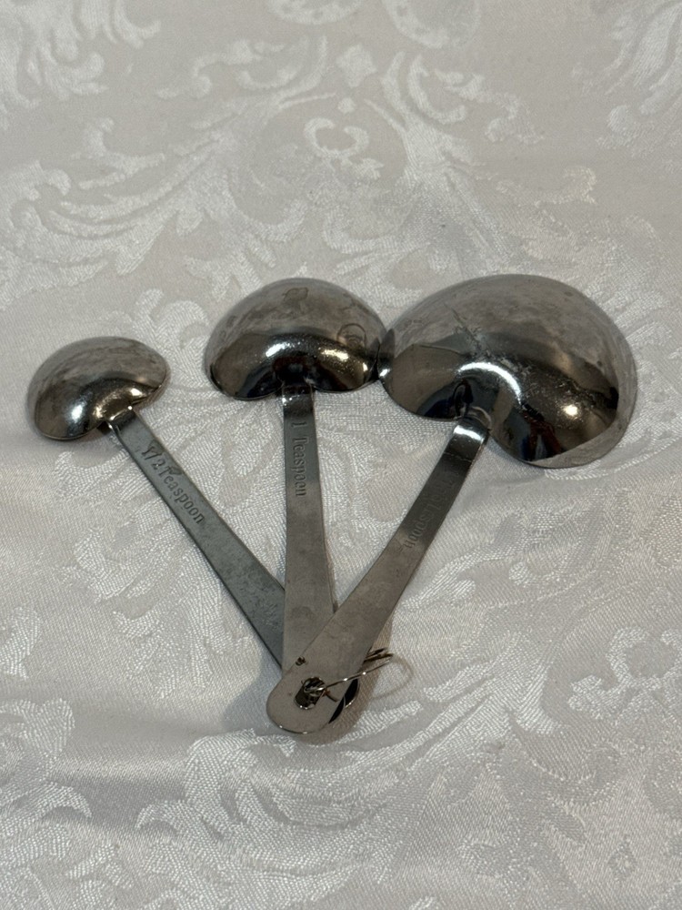 Love Beyond Measure Heart Shaped Nesting Spoon Set Stainless 3 Sizes