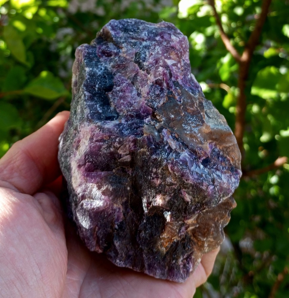 Raw Purple Fluorite Uv Reactive Fluorescent Mineral