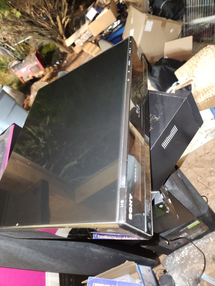 Sony BDV-E500W Blu-Ray/DVD/CD Is A  Beauty