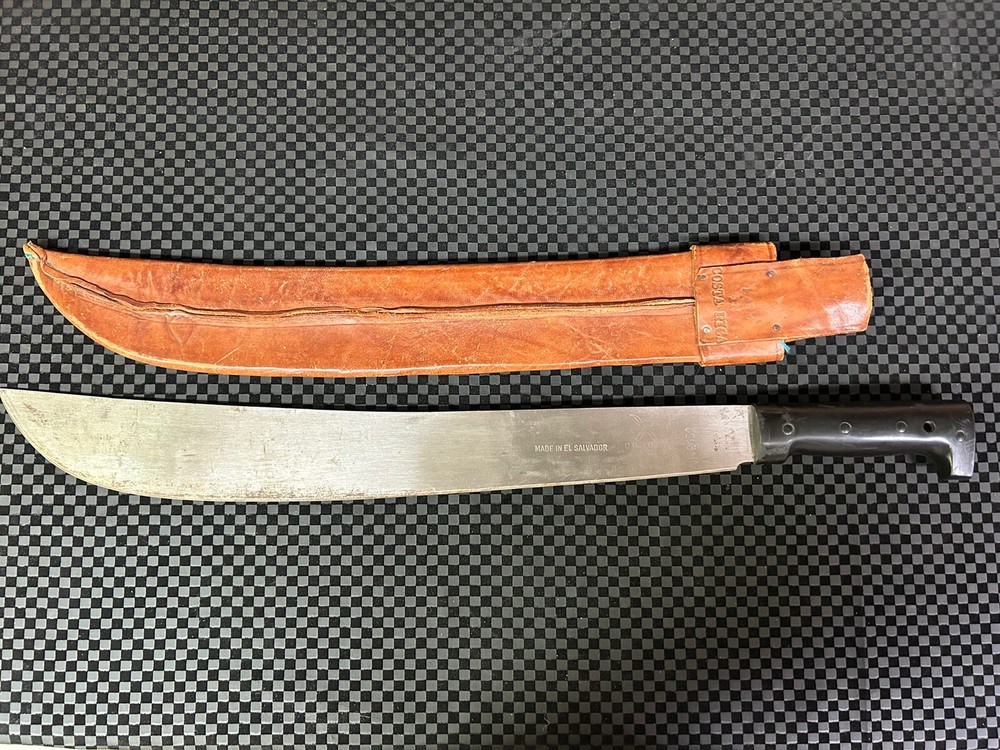 Corona No 152 Machete
