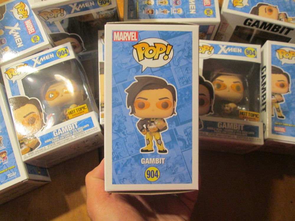 Funko POP MARVEL X-MEN GAMBIT # 904 EXCLUSIVE HOT TOPIC