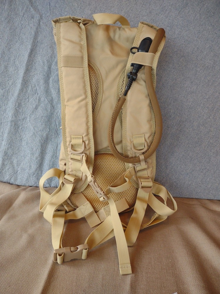 Tactical Molle Hydration Pack Backpack 3L TPU Water Bladder, Military Daypack