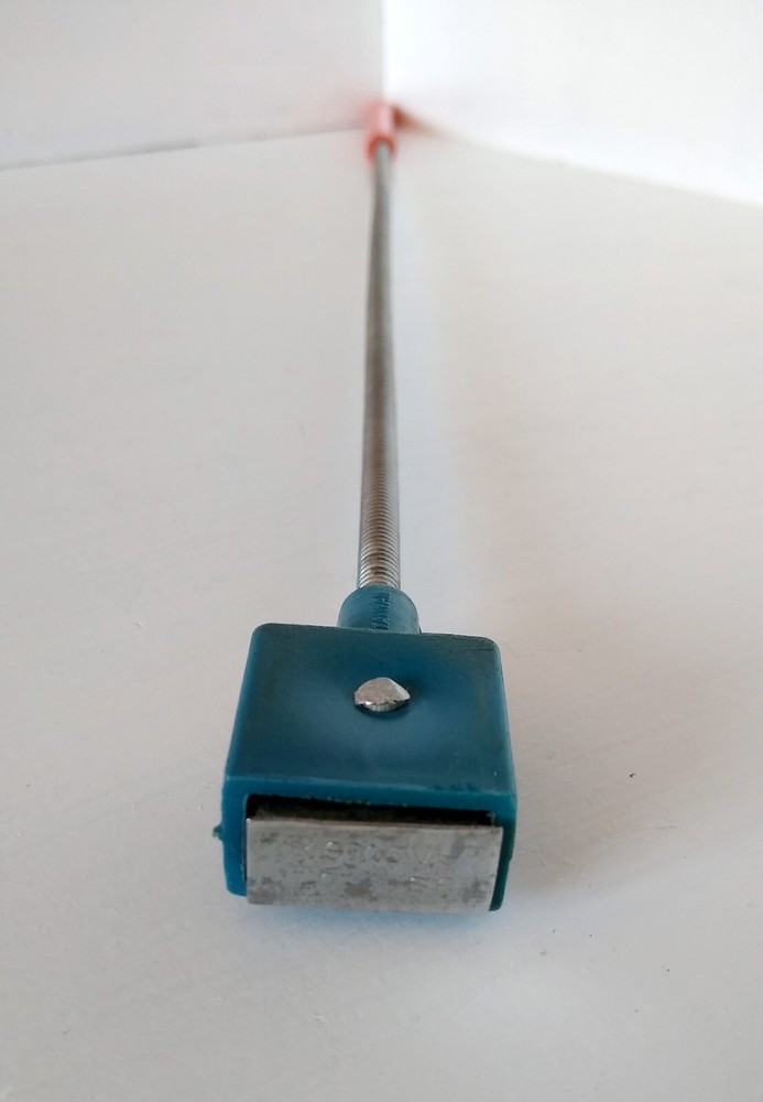 Vintage Flexi-Magnet Magnetic Pick-Up Tool