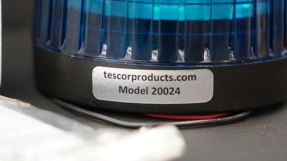 TESCOR 20024-009 SAFTI-Strobe Low Profile 24VDC, Blue