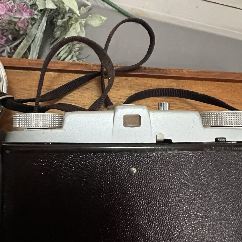 Vintage Kodak Pony 135 Camera w Attached Flash