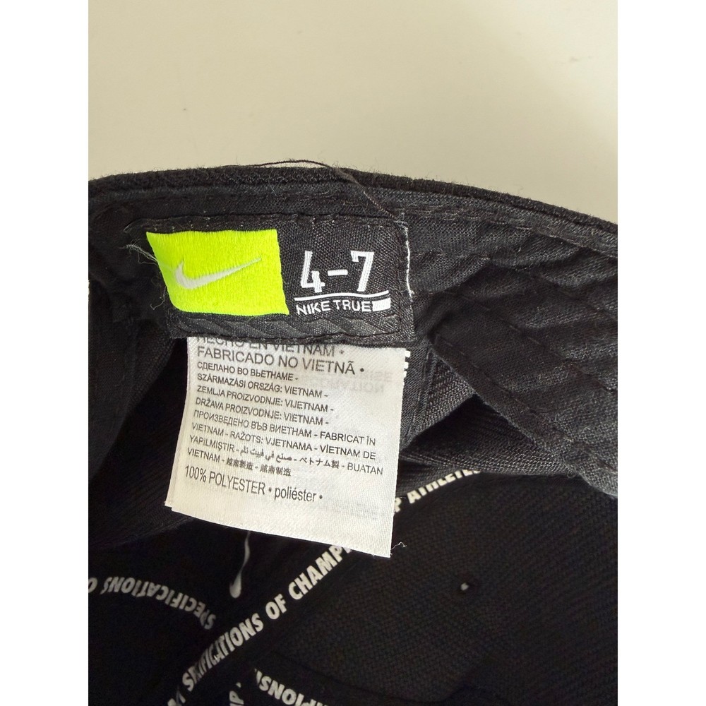Nike Kids Snapback Hat Black White Logo Size 4-7 Adjustable Cap Polyester