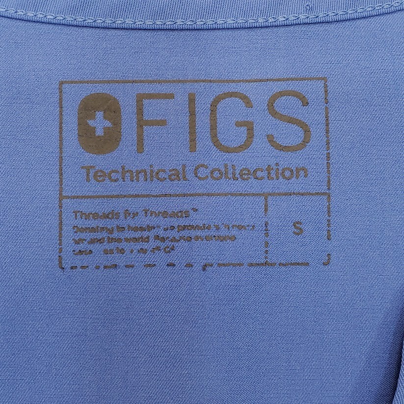 Figs Women’s Casma Three Pocket Scrub Top Blue S
