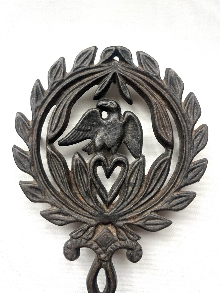 Wilton Cast Iron Trivet Eagle On Heart Footed